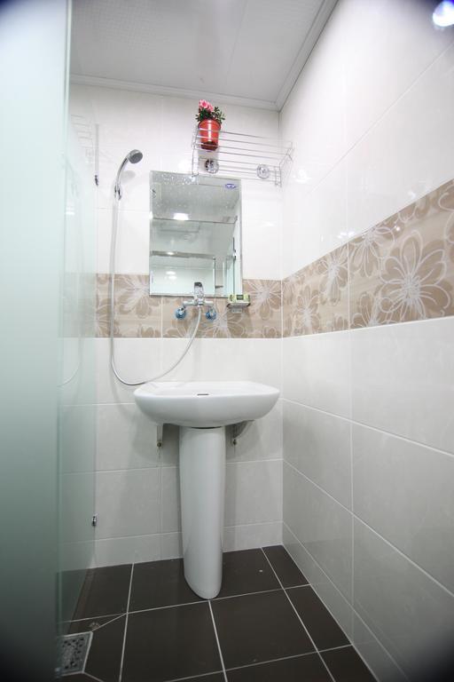 Easy Guesthouse Changwon Esterno foto